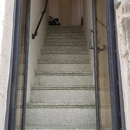 Cozy House In With Panoramic Terraces 아파트 *