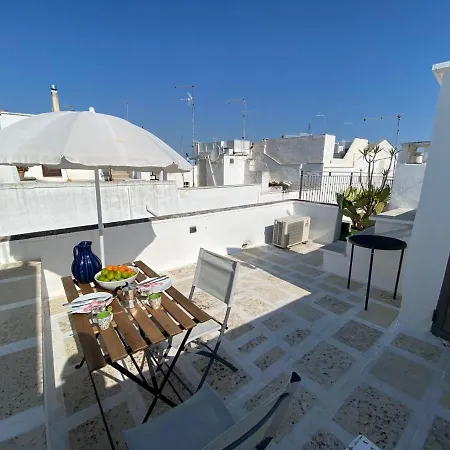 Cozy House In With Panoramic Terraces Apartment *