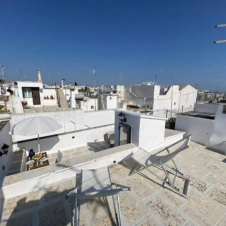 Cozy House In With Panoramic Terraces Apartment