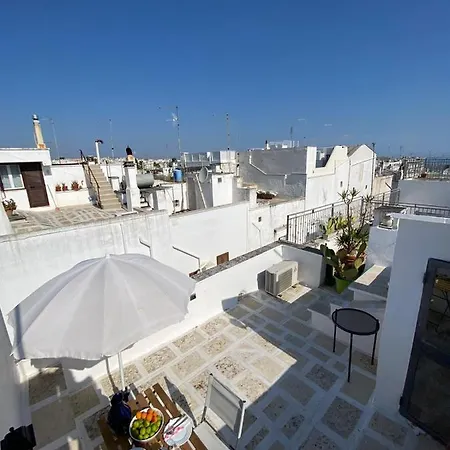 Cozy House In With Panoramic Terraces Apartment *