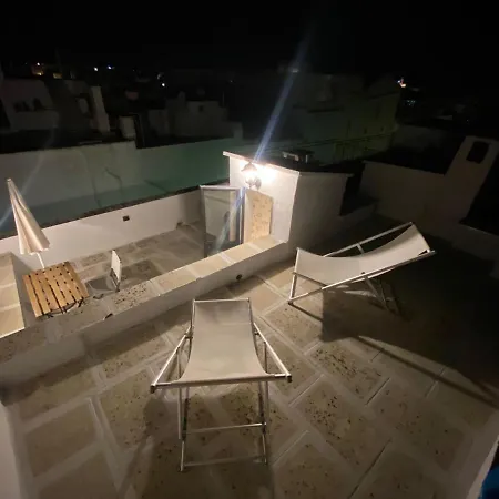 Cozy House In With Panoramic Terraces Apartment *